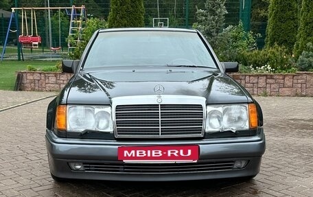 Mercedes-Benz E-Класс, 1993 год, 9 000 000 рублей, 16 фотография