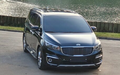 KIA Carnival III, 2015 год, 2 500 000 рублей, 3 фотография