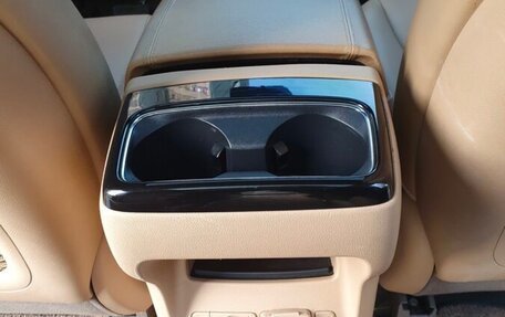 KIA Carnival III, 2015 год, 2 500 000 рублей, 14 фотография
