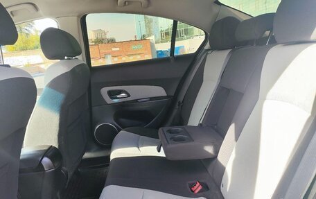 Chevrolet Cruze II, 2012 год, 700 000 рублей, 10 фотография