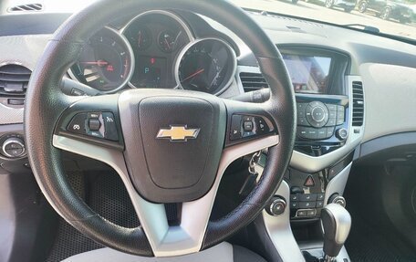 Chevrolet Cruze II, 2012 год, 700 000 рублей, 18 фотография