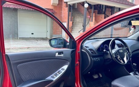 Hyundai Solaris II рестайлинг, 2015 год, 860 000 рублей, 9 фотография