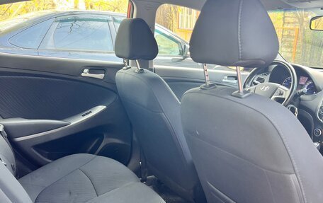 Hyundai Solaris II рестайлинг, 2015 год, 860 000 рублей, 12 фотография