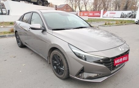 Hyundai Elantra, 2023 год, 2 250 000 рублей, 5 фотография