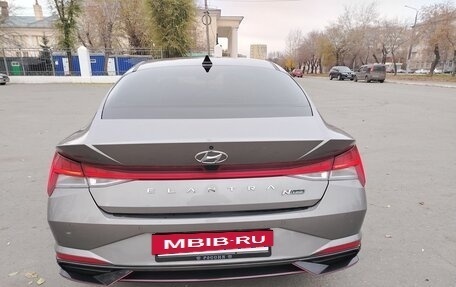 Hyundai Elantra, 2023 год, 2 250 000 рублей, 8 фотография