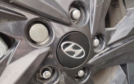 Hyundai Elantra, 2023 год, 2 250 000 рублей, 11 фотография