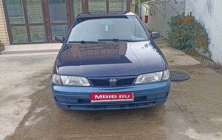 Nissan Almera, 1998 год, 200 000 рублей, 1 фотография