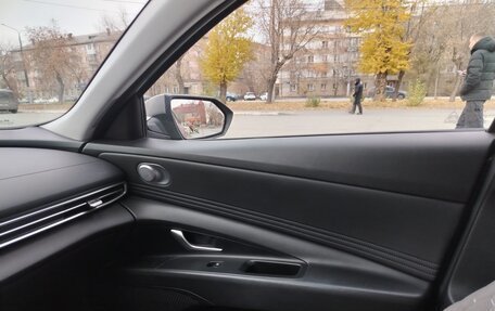 Hyundai Elantra, 2023 год, 2 250 000 рублей, 36 фотография