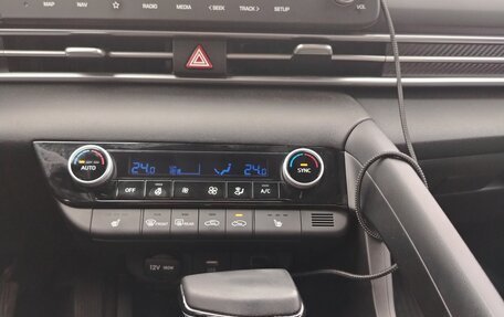 Hyundai Elantra, 2023 год, 2 250 000 рублей, 35 фотография