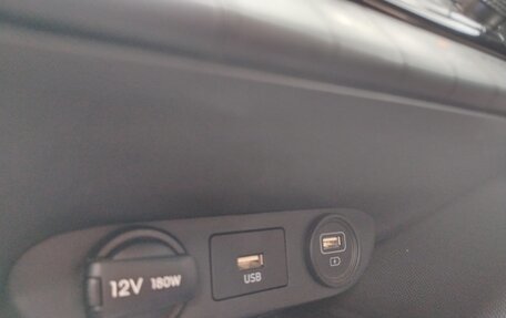 Hyundai Elantra, 2023 год, 2 250 000 рублей, 39 фотография