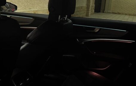 Audi A6, 2019 год, 4 000 000 рублей, 13 фотография