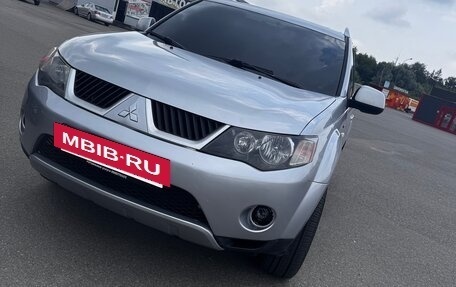 Mitsubishi Outlander III рестайлинг 3, 2008 год, 1 100 000 рублей, 6 фотография