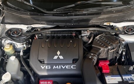 Mitsubishi Outlander III рестайлинг 3, 2008 год, 1 100 000 рублей, 5 фотография