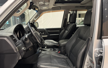 Mitsubishi Pajero IV, 2011 год, 1 950 000 рублей, 9 фотография