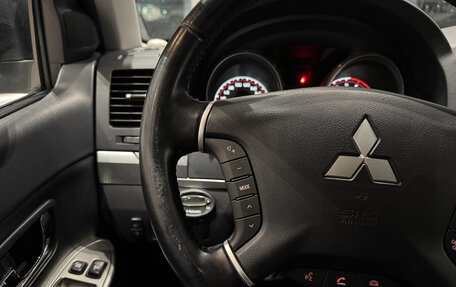 Mitsubishi Pajero IV, 2011 год, 1 950 000 рублей, 17 фотография