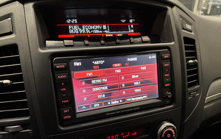 Mitsubishi Pajero IV, 2011 год, 1 950 000 рублей, 22 фотография