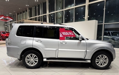 Mitsubishi Pajero IV, 2011 год, 1 950 000 рублей, 6 фотография