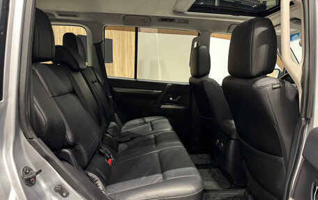 Mitsubishi Pajero IV, 2011 год, 1 950 000 рублей, 31 фотография