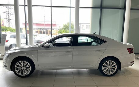 Skoda Superb III рестайлинг, 2025 год, 3 890 000 рублей, 2 фотография