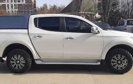 Mitsubishi L200 IV рестайлинг, 2018 год, 1 960 000 рублей, 4 фотография