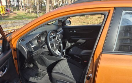 KIA Rio IV, 2018 год, 1 350 000 рублей, 5 фотография