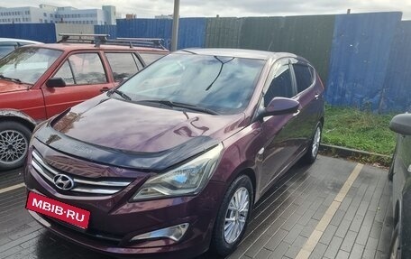Hyundai Solaris II рестайлинг, 2013 год, 690 000 рублей, 1 фотография