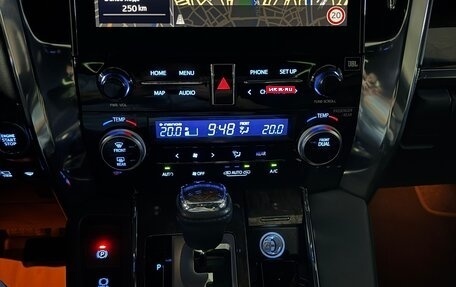 Toyota Alphard III, 2021 год, 7 900 000 рублей, 33 фотография