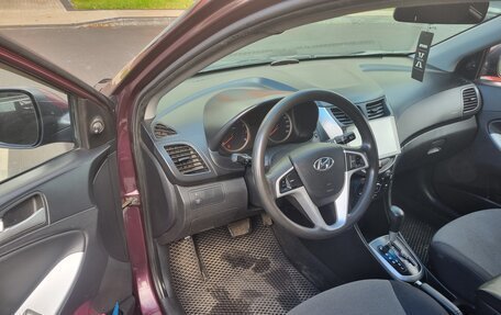 Hyundai Solaris II рестайлинг, 2013 год, 690 000 рублей, 5 фотография