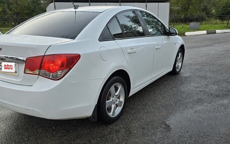 Chevrolet Cruze II, 2011 год, 550 000 рублей, 3 фотография