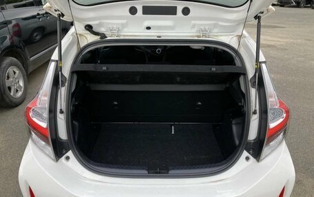 Toyota Aqua I, 2020 год, 1 500 000 рублей, 4 фотография