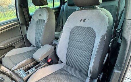 Volkswagen Golf VII, 2018 год, 1 570 000 рублей, 7 фотография