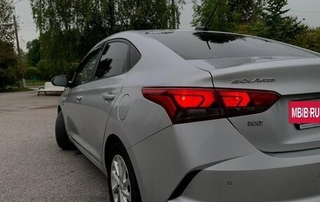 Hyundai Solaris II рестайлинг, 2021 год, 1 100 000 рублей, 4 фотография