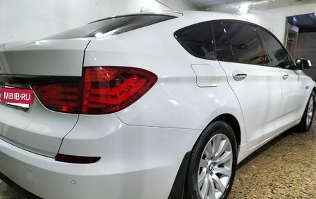 BMW 5 серия, 2011 год, 1 800 000 рублей, 3 фотография