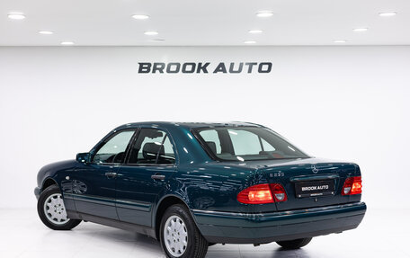 Mercedes-Benz E-Класс, 1996 год, 4 990 000 рублей, 6 фотография