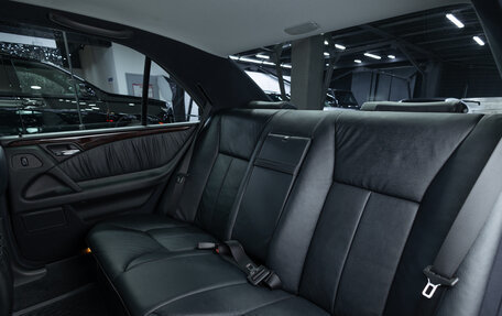 Mercedes-Benz E-Класс, 1996 год, 4 990 000 рублей, 24 фотография