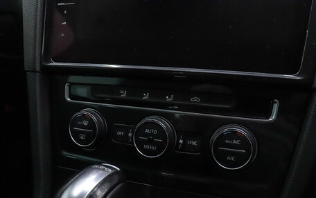 Volkswagen Golf VII, 2017 год, 1 250 000 рублей, 16 фотография