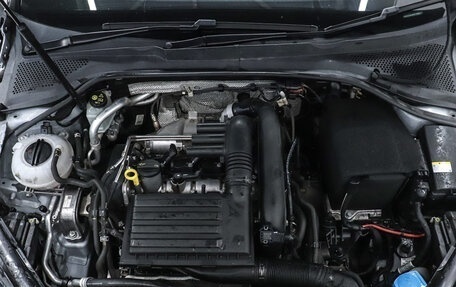 Volkswagen Golf VII, 2017 год, 1 250 000 рублей, 25 фотография