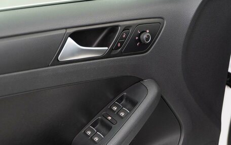 Volkswagen Jetta VI, 2015 год, 1 369 077 рублей, 14 фотография