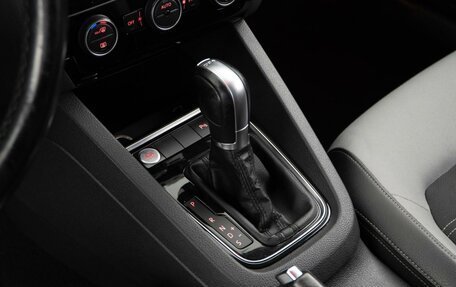 Volkswagen Jetta VI, 2015 год, 1 369 077 рублей, 16 фотография