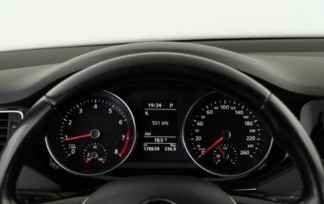 Volkswagen Jetta VI, 2015 год, 1 369 077 рублей, 20 фотография