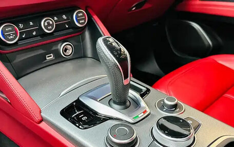 Alfa Romeo Stelvio, 2021 год, 2 700 155 рублей, 15 фотография