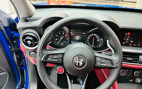 Alfa Romeo Stelvio, 2021 год, 2 700 155 рублей, 13 фотография