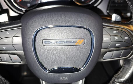 Dodge Challenger III рестайлинг 2, 2021 год, 3 300 000 рублей, 11 фотография