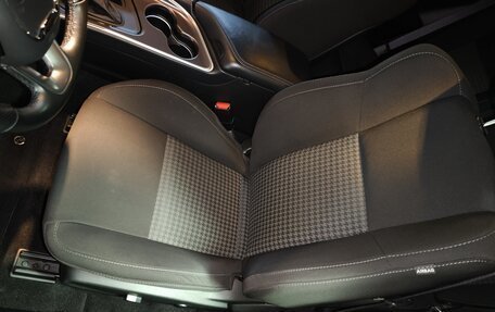 Dodge Challenger III рестайлинг 2, 2021 год, 3 300 000 рублей, 18 фотография