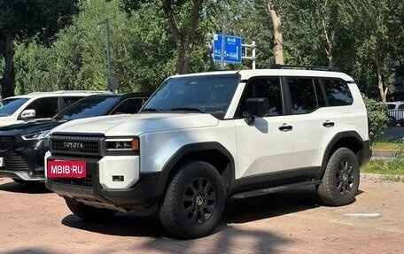 Toyota Land Cruiser Prado, 2024 год, 8 400 000 рублей, 3 фотография