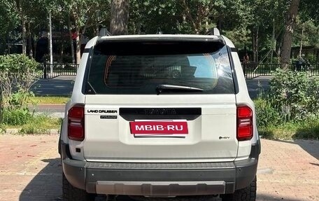 Toyota Land Cruiser Prado, 2024 год, 8 400 000 рублей, 6 фотография