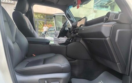 Toyota Land Cruiser Prado, 2024 год, 8 400 000 рублей, 20 фотография