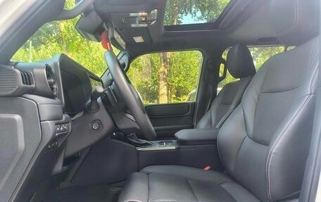 Toyota Land Cruiser Prado, 2024 год, 8 400 000 рублей, 15 фотография