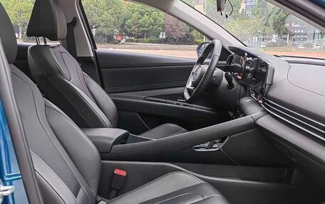 Hyundai Elantra, 2022 год, 1 185 000 рублей, 12 фотография