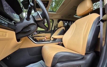 KIA Carnival, 2024 год, 7 фотография